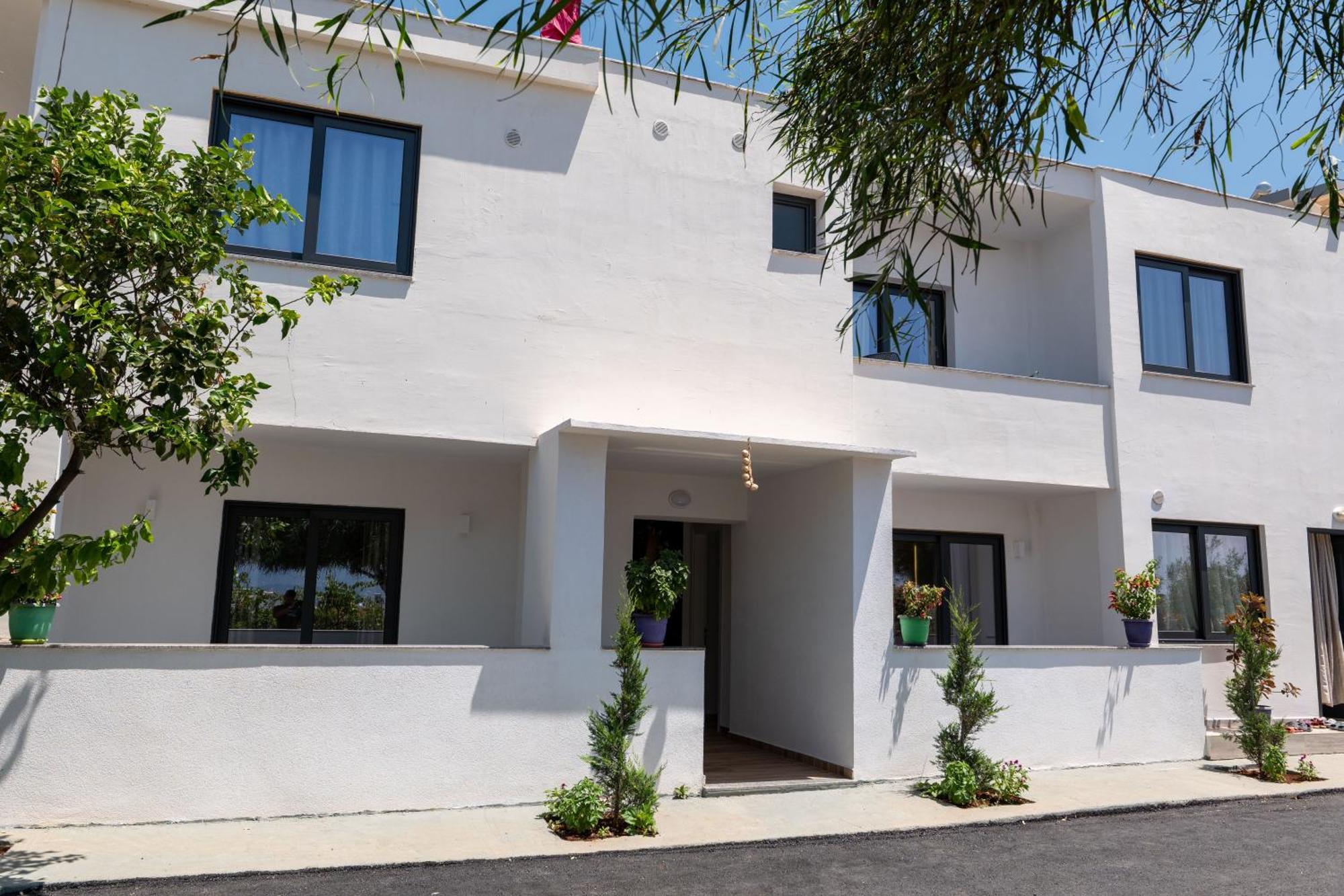 Vila Sefedin Εξαμίλιο Εξωτερικό φωτογραφία