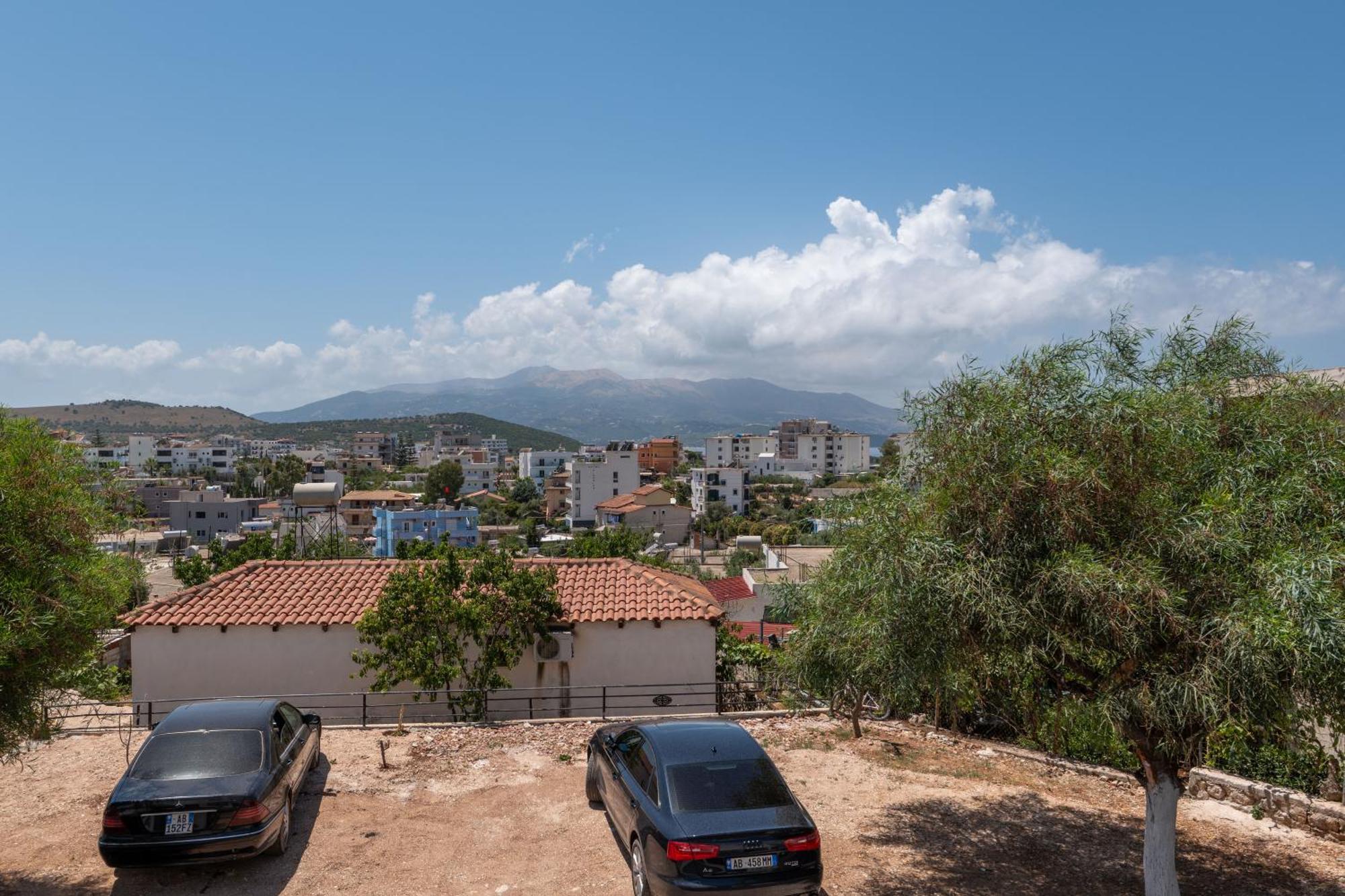 Vila Sefedin Εξαμίλιο Εξωτερικό φωτογραφία